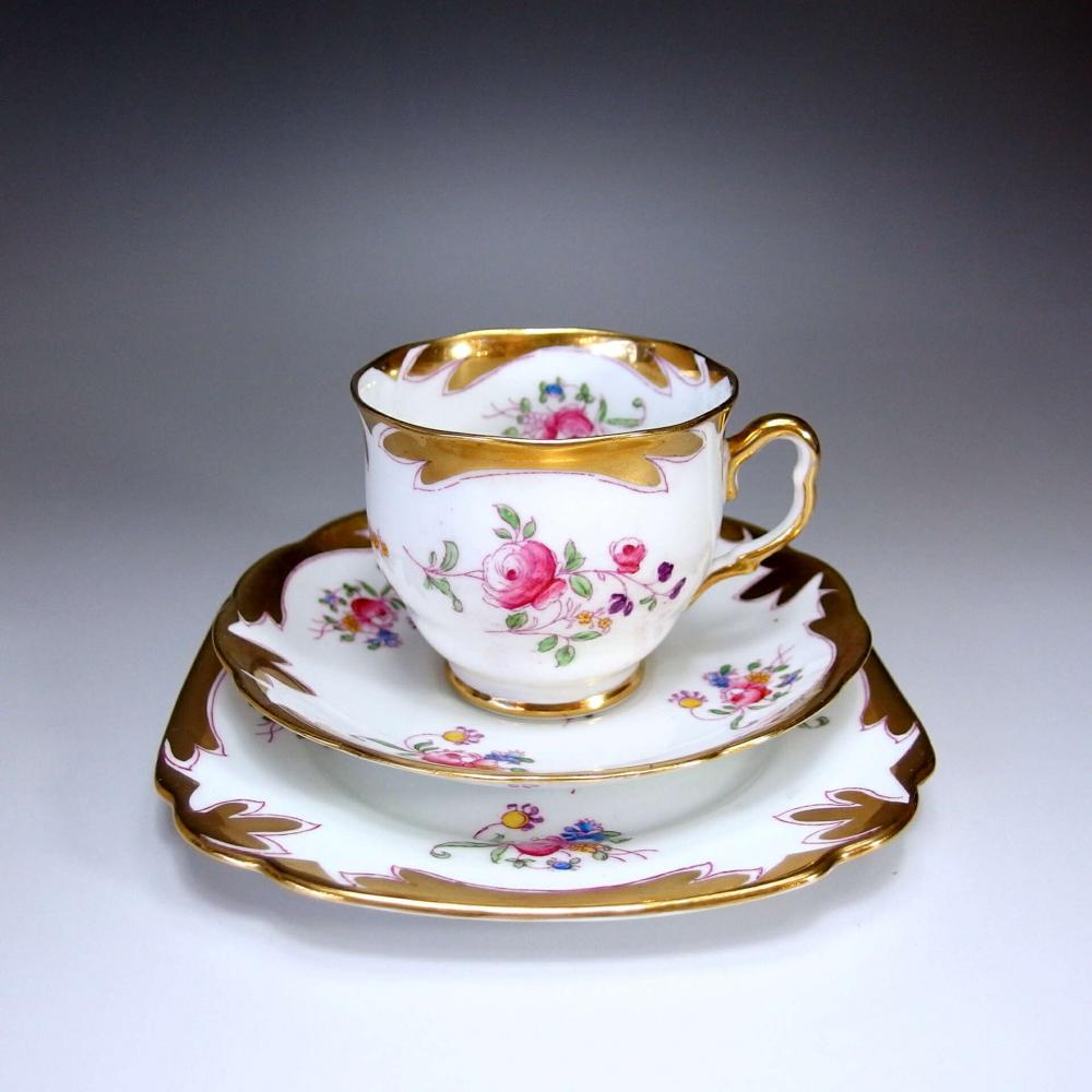 ロイヤル・アルバート ピンクローズと金彩のトリオ-英国