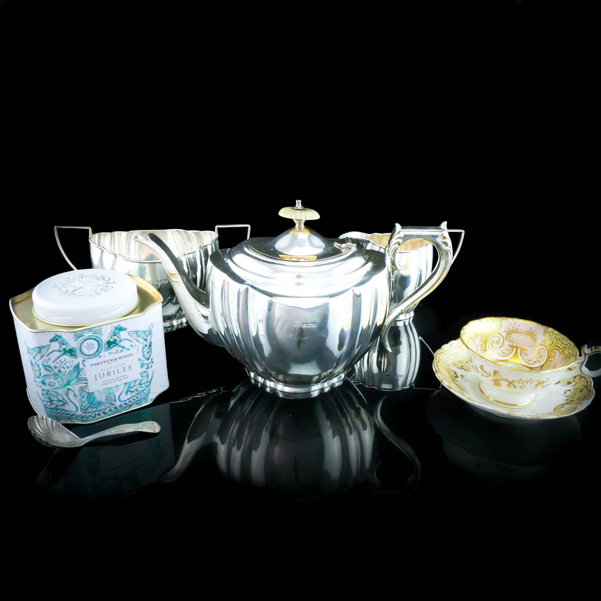 イギリス アンティーク スターリングシルバー 純銀 ティーセット 3点セット イギリス アンティーク スターリングシルバー 純銀 ティーセット