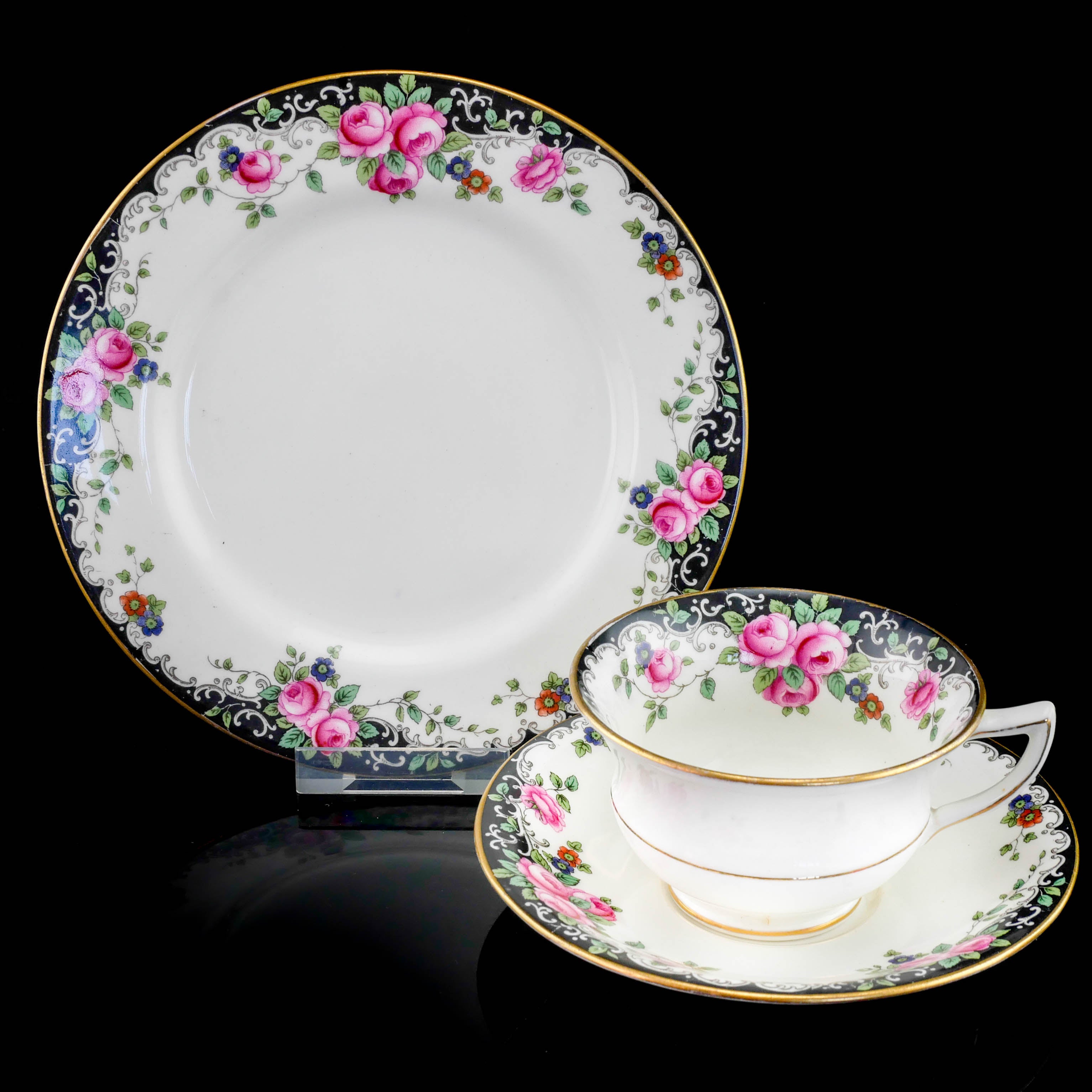 Aynsley China - 【英国ビンテージ】エインズレイ★イングリッシュローズ★トリオ Aynsley China - 【英国ビンテージ】エインズレイ