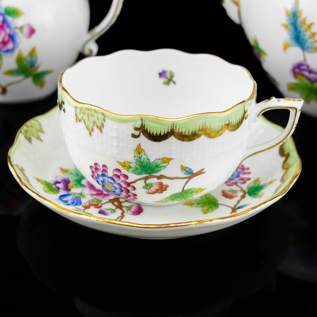 Herend_Tea_Set_LR_3_1300x.jpg?