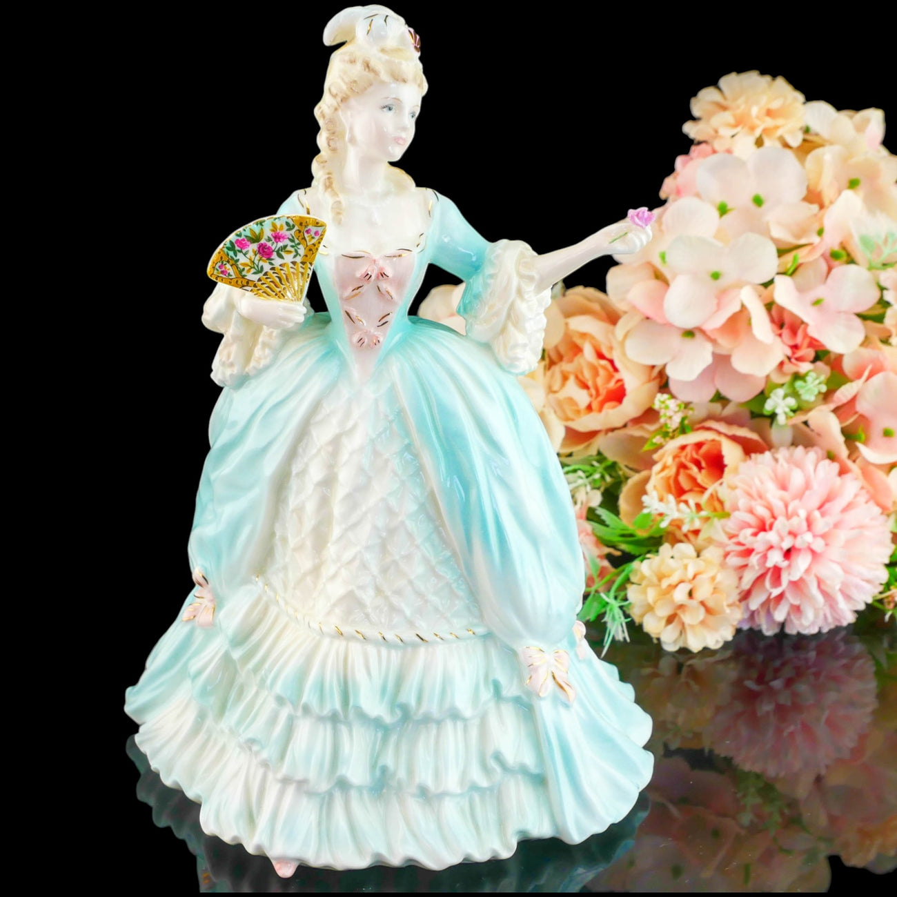 Marie_Antoinette_13_1300x.jpg?