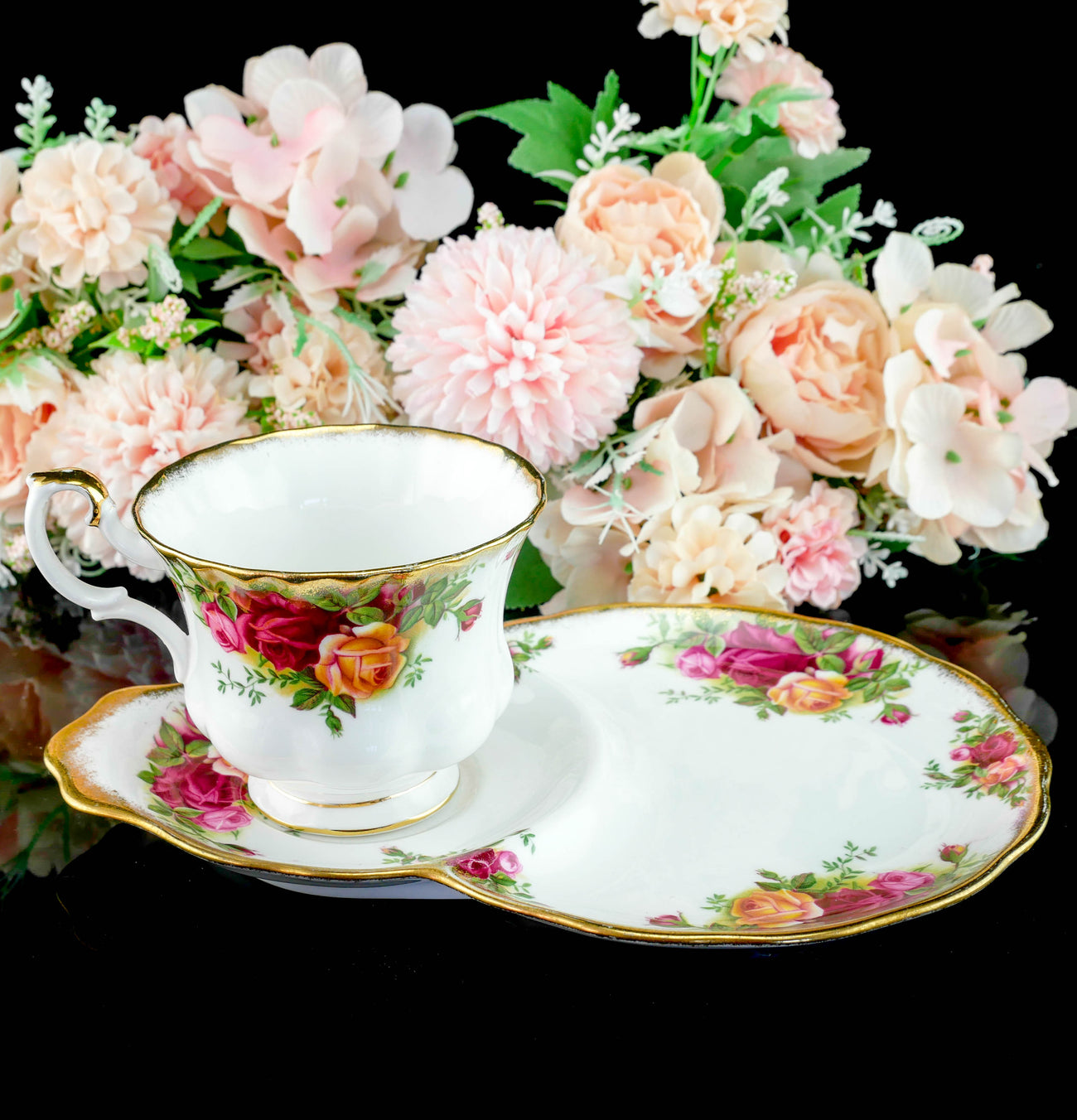 【英国ビンテージ】ロイヤルアルバート★ティーローズ★テニスセット ロイヤル・アルバート『オールド・カントリー・ローズ』 テニスセット