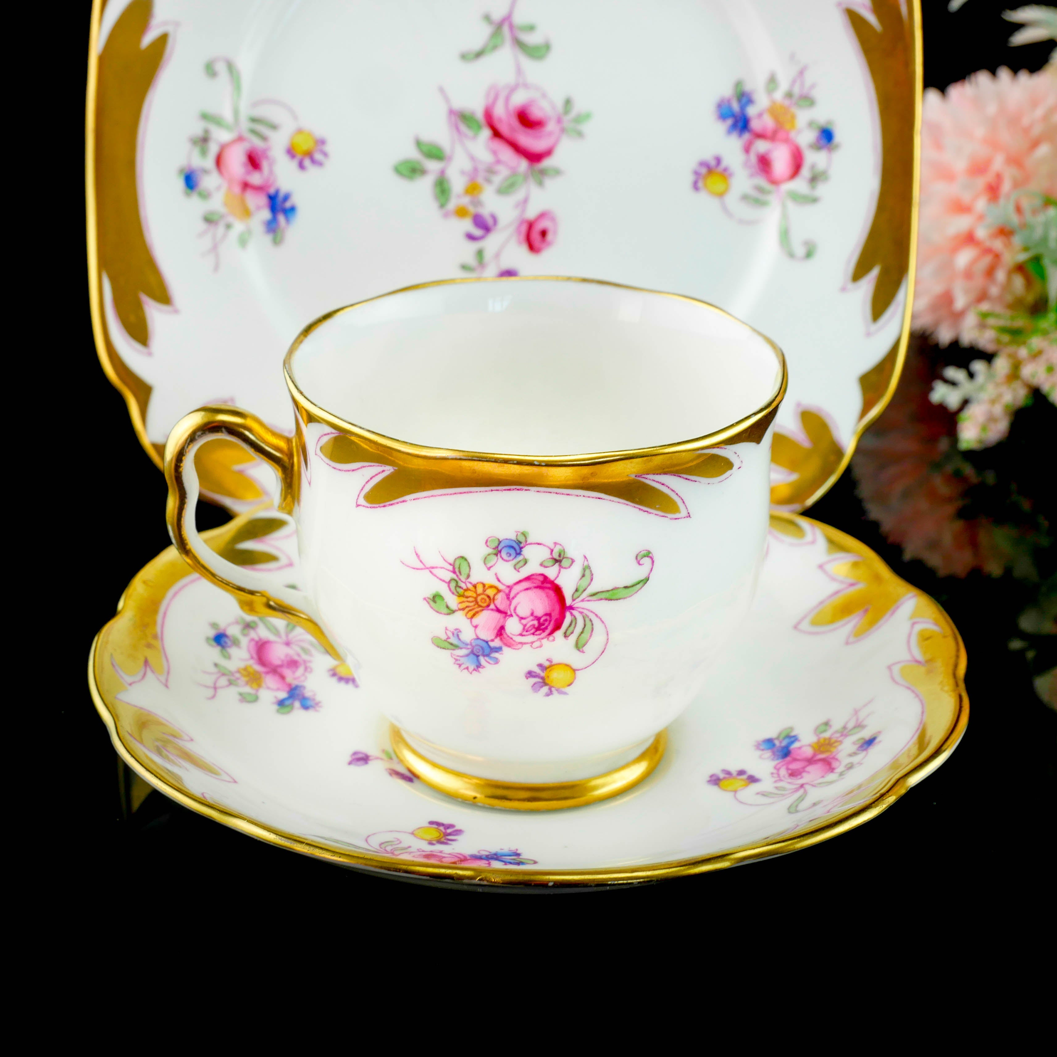 ロイヤル・アルバート ピンクローズと金彩のトリオ-英国アンティークス