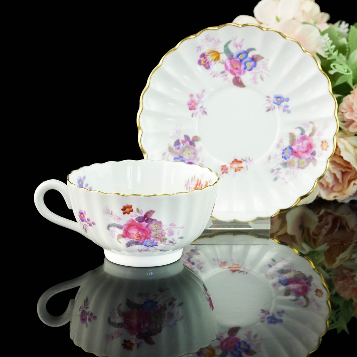 スポード・コープランド『春色のシンフォニー』 - 英国アンティークス