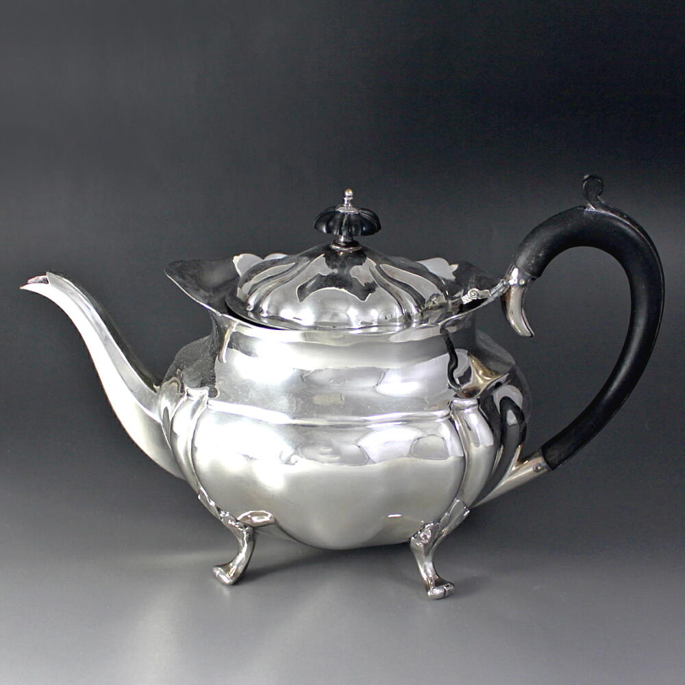 英国王室御用達マッピン&ウェッブ　シルバーのシュガーポット＆クリーマー　セット アンティークmappin and webb マッピン&ウェッブ シルバー