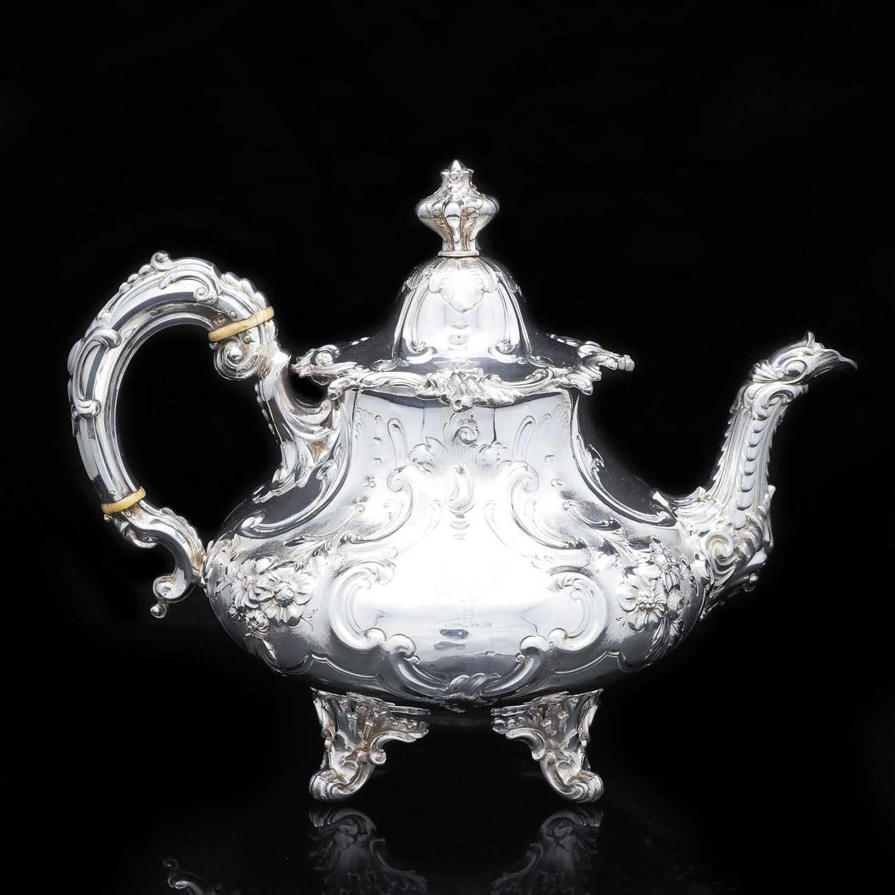 Antique_Solid_Silver_Teapot-