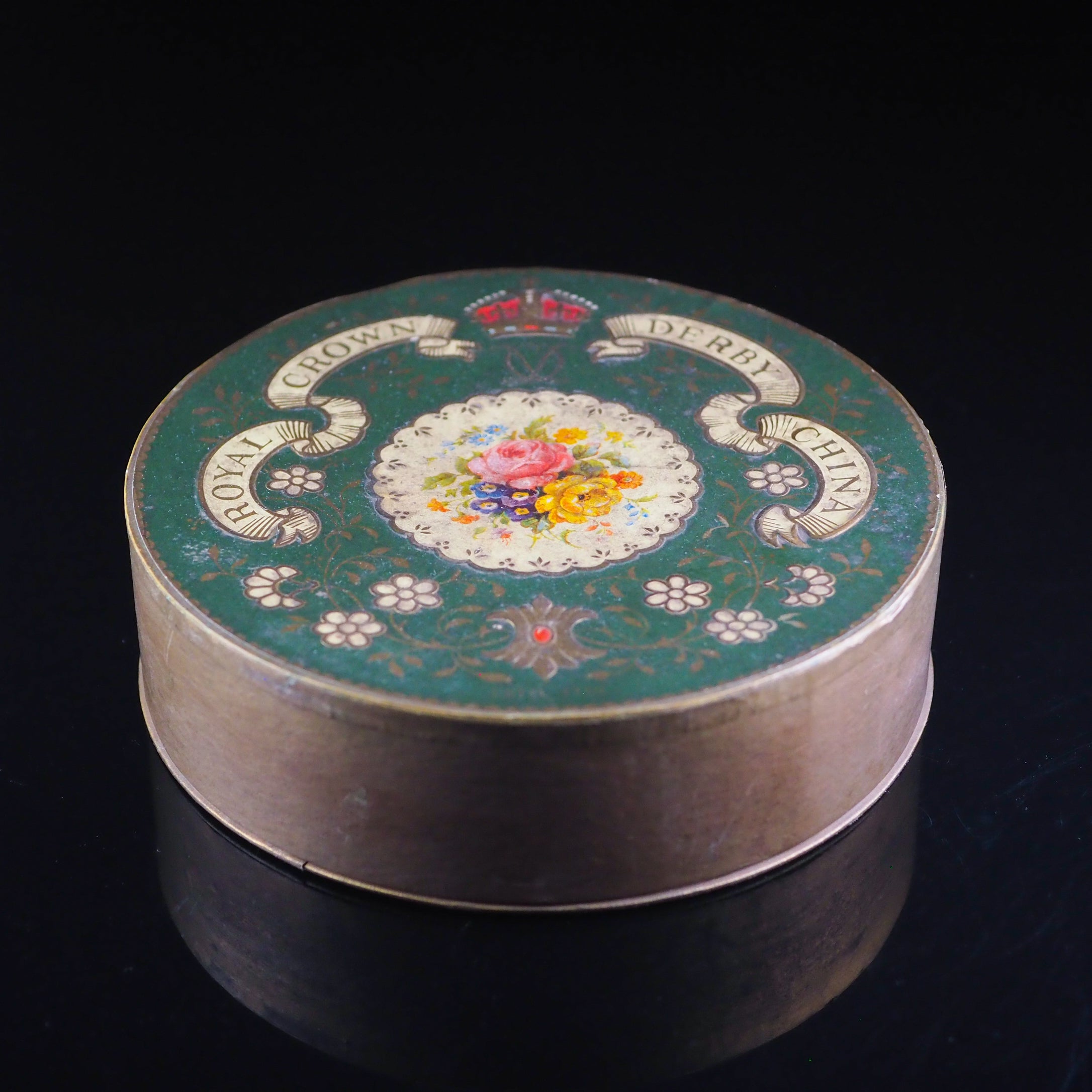 アンティーク ロイヤルクラウンダービー バターナイフと小皿 ボックス