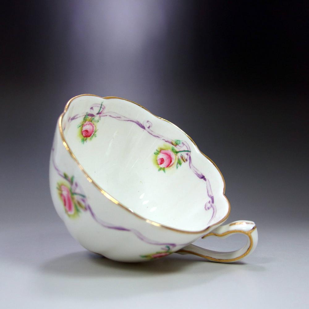 ウィリアム-ロウ-メアリー女王御用達の小さな薔薇 - 英国アンティーク